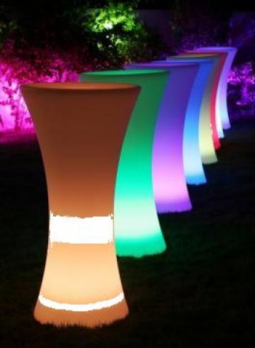 Masa rotunda cocktail luminoasa LED de la M.F.L. Contract Services Srl