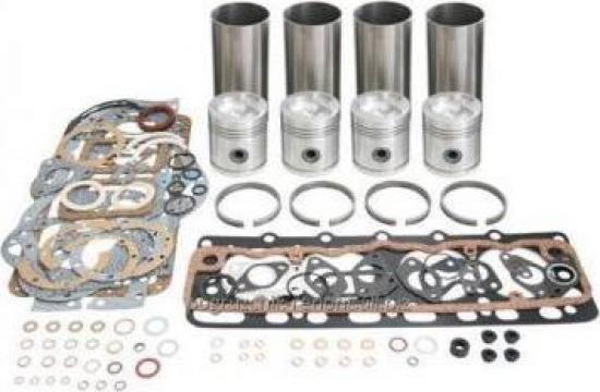 Set motor Isuzu 4BG1-TCG02 de la Terra Parts & Machinery Srl
