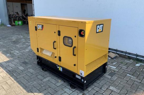Generator de curent Caterpillar LC114, motor C1.5 - 13.5 kVa de la Royal Dru Parts