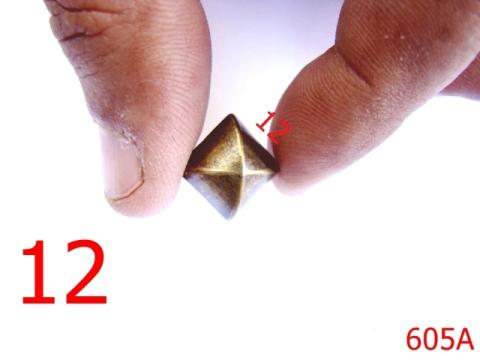 Ornament piramida 12mm*12mm /antik 12 mm antic 605A