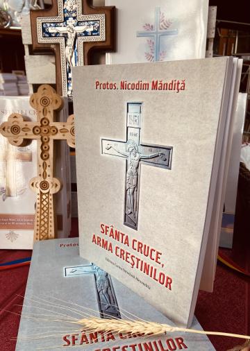 Carte Sfanta Cruce arma crestinilor