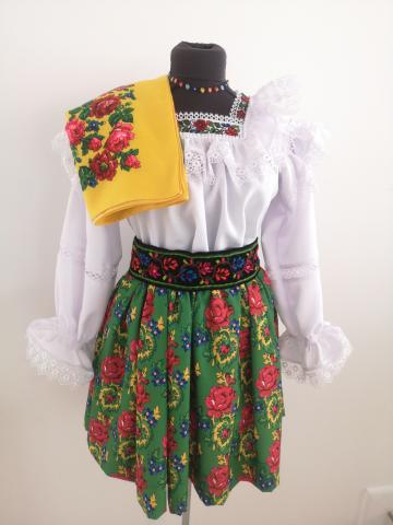 Costum popular femei Maramures