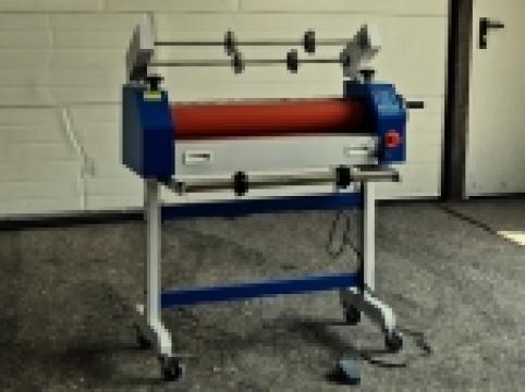 Masina de laminat la rece (presa), 750 mm de la Kronstadt Papier Technik S.a.