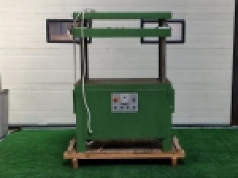 Presa electrica YP 800 de la Kronstadt Papier Technik S.a.