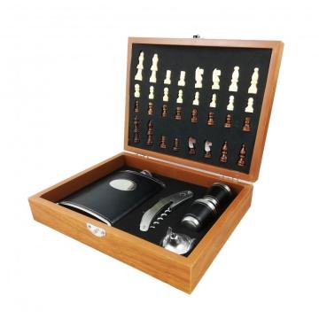 Set de sah cu 5 accesorii pentru vin, Caseta Deluxe de la Startreduceri Exclusive Online Srl - Magazin Online Pentru C