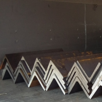 Cornier cu laturi egale pentru mobilier metalic de la H Metal Srl