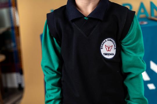 Vesta cu anchior pentru copii