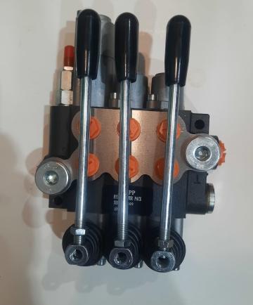 Distribuitor hidraulic 3 manete 1 flotani P40