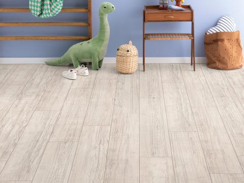 Parchet laminat Egger EPL085 Stejar Village alb 8 mm de la Visaria Design Srl.