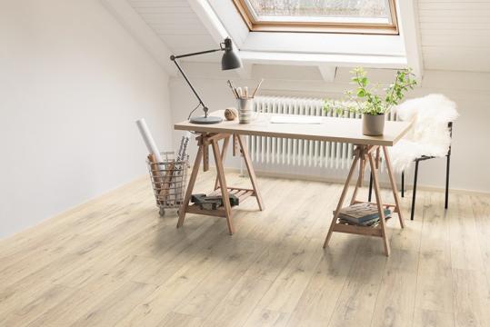 Parchet laminat Egger EL2805 Stejar Parquet 8 mm de la Visaria Design Srl.