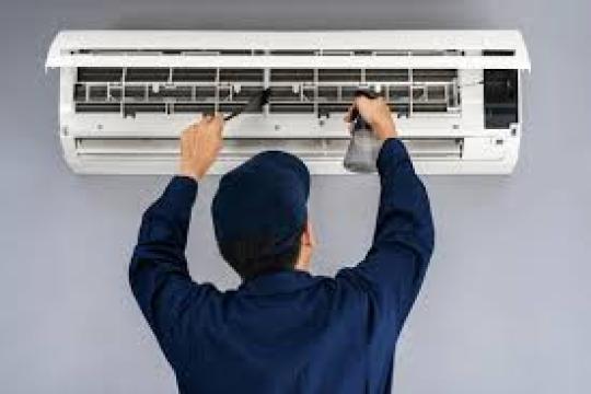 Service, revizie aer conditionat Bucuresti sector 3 de la Climfix Air Srl