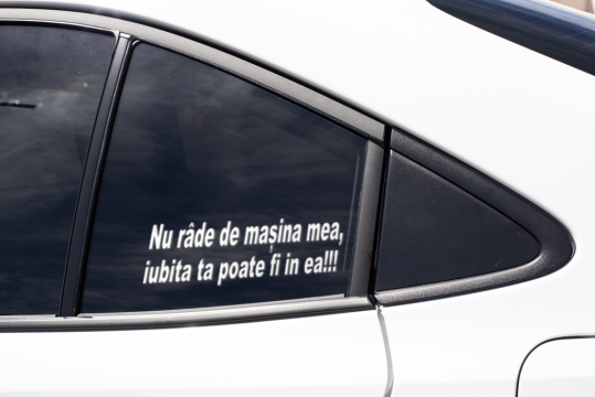 Sticker auto - Nu rade de masina mea de la Elvis Fit Enterprises Srl