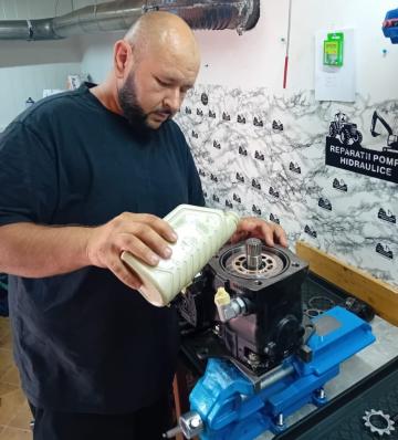 Reparatii hidromotoare Claas de la Reparatii Pompe Hidraulice Srl