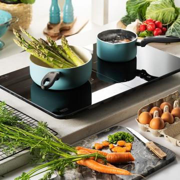 Plita electrica cu inductie dubla si afisaj LCD de la Marco & Dora Impex Srl