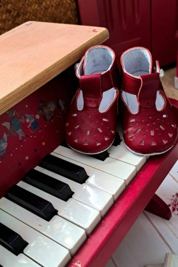 Pantofi T-bar din piele naturala - burgundy de la Andreeatex
