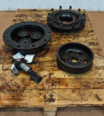 Transmisie finala punte fata dreapta New Holland B115C de la PFP Auto Srl