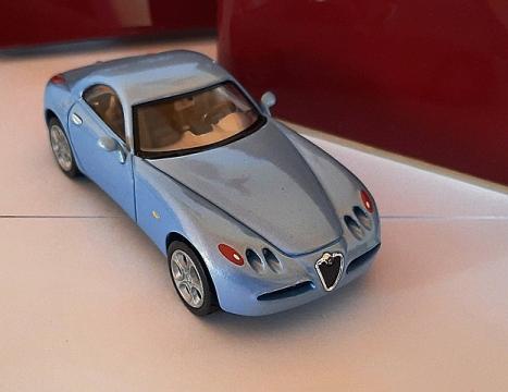 Macheta Alfa Romeo Nuvola Ghift Box Solido