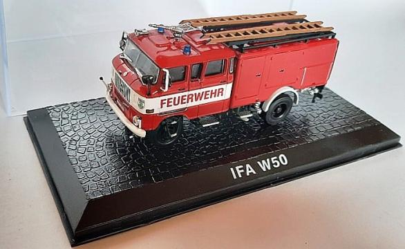 Macheta pompieri IFA W50, 1:72 de la Hobbyplanet Romania