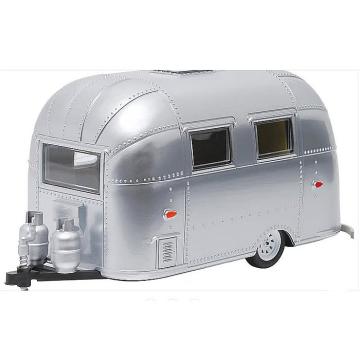Macheta rulota Airstream 16 Bambi, scara 1:24, argintiu de la Hobbyplanet Romania