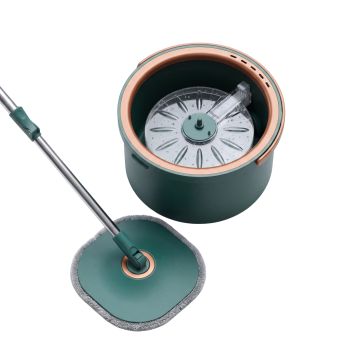 Mop rotativ patrat cu galeata DreamRamp, separa apa murdara de la DreamRamp Srl